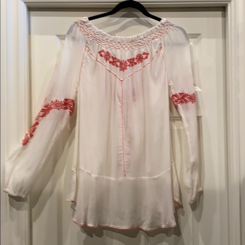 Blouse - Picture 2 of 3